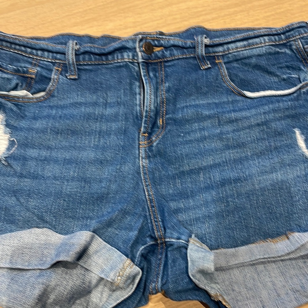 Old Navy Boyfriend Jean Shorts